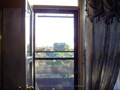 Photo 7 at 306 - 45 Silverstone Drive, Jamestown, Toronto