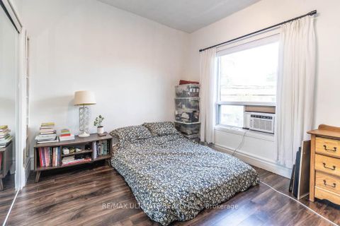 Photo 7 at 54 Brookfield Street, Bellwoods, Toronto