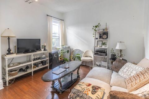 Photo 8 at 54 Brookfield Street, Bellwoods, Toronto