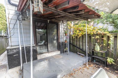 Photo 21 at 54 Brookfield Street, Bellwoods, Toronto