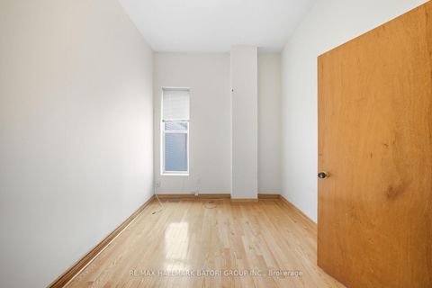 Photo 11 at 109 Robert Street, University, Toronto