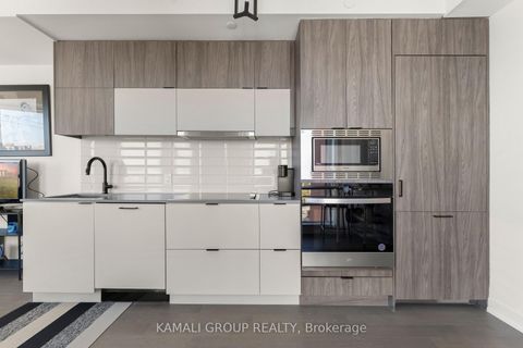 Photo 5 at 523 - 8888 Yonge Street, South Richvale, Richmond Hill