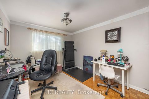 Photo 9 at 5 Thistlewaite Crescent, Malvern West, Toronto