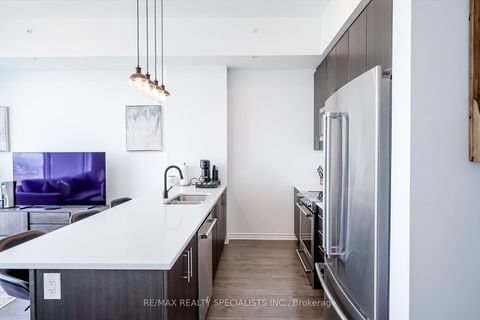 Photo 8 at 513 - 150 Oak Park Boulevard, RO River Oaks, Oakville