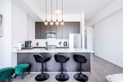 Photo 11 at 513 - 150 Oak Park Boulevard, RO River Oaks, Oakville