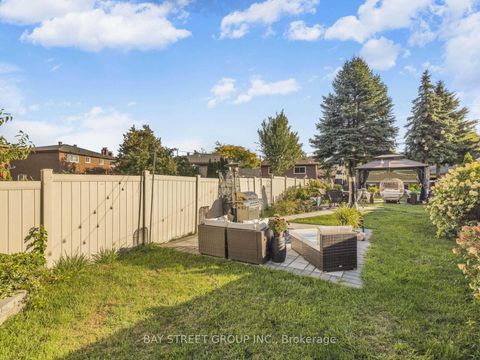 Photo 28 at 7 Whistling Hills Drive, Milliken, Toronto