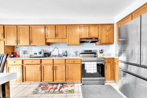 Photo 9 at 8 Terra Road, East Woodbridge, Vaughan