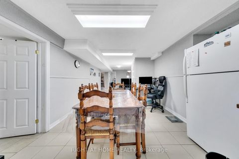 Photo 25 at 8 Terra Road, East Woodbridge, Vaughan