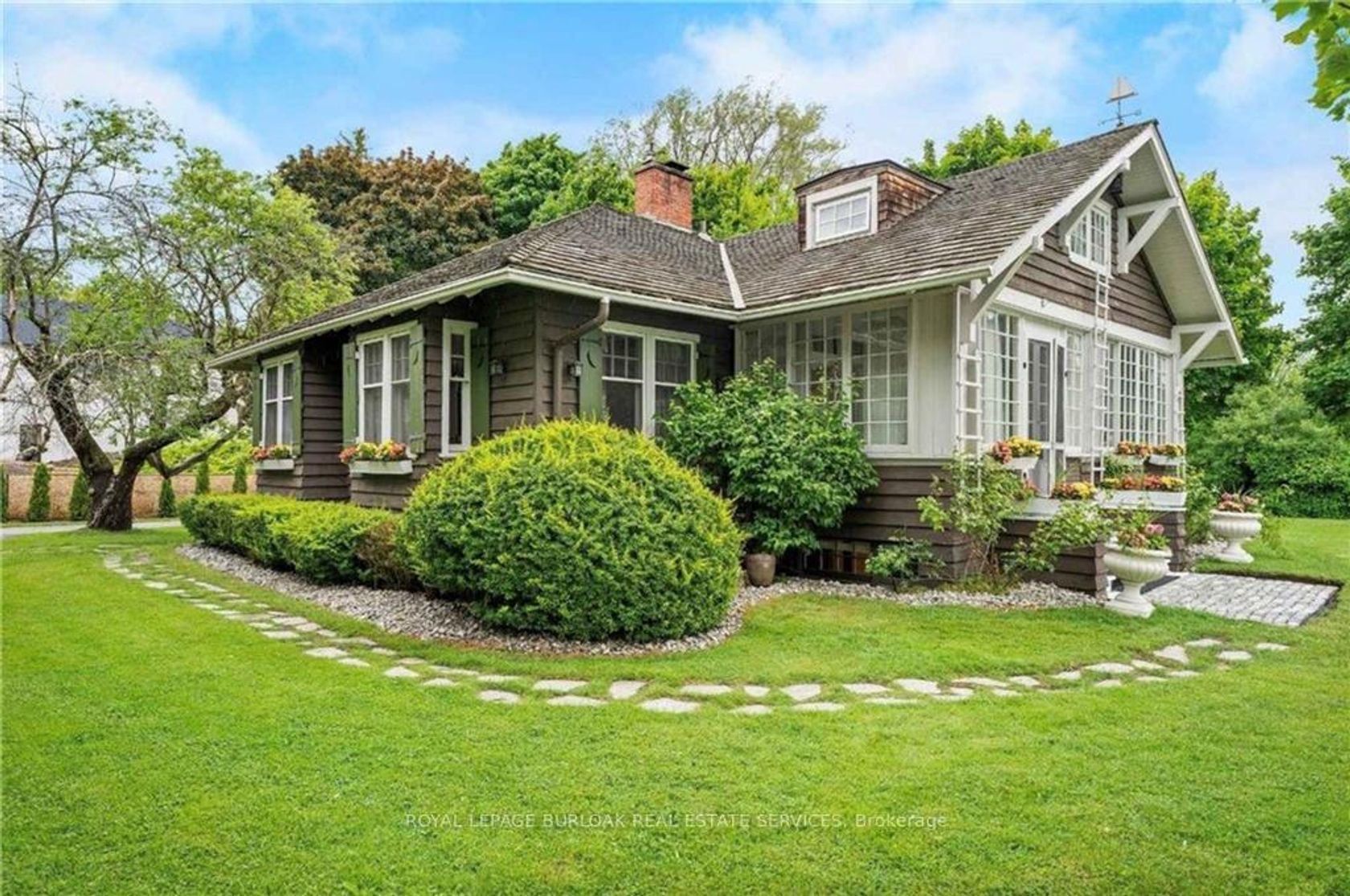 227 Green Street, Brant, Burlington by Loree Meneguzzi Real Estate 227 Green Street, Brant, Burlington