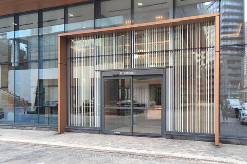 Photo 4 at 1006 - 17 Bathurst Street, Waterfront Communities C1, Toronto