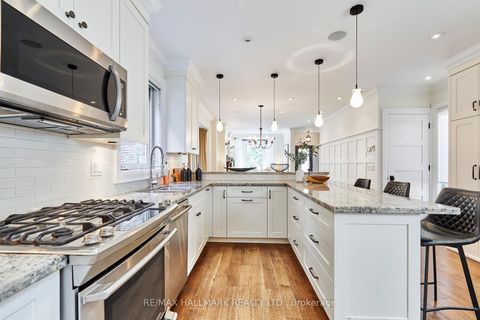 Photo 4 at 645 Balliol Street, Mount Pleasant East, Toronto