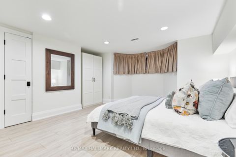 Photo 27 at 645 Balliol Street, Mount Pleasant East, Toronto