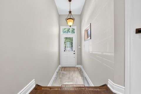 Photo 7 at 1468 Liverpool Street, WT West Oak Trails, Oakville