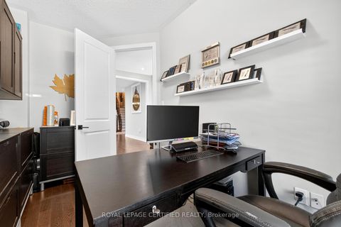 Photo 10 at 1468 Liverpool Street, WT West Oak Trails, Oakville