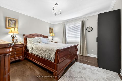 Photo 37 at 1468 Liverpool Street, WT West Oak Trails, Oakville