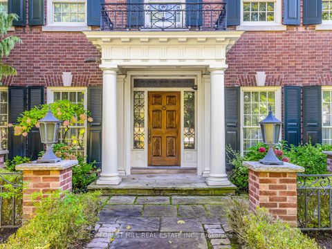 Photo 2 at 11 Dewbourne Avenue, Forest Hill South, Toronto