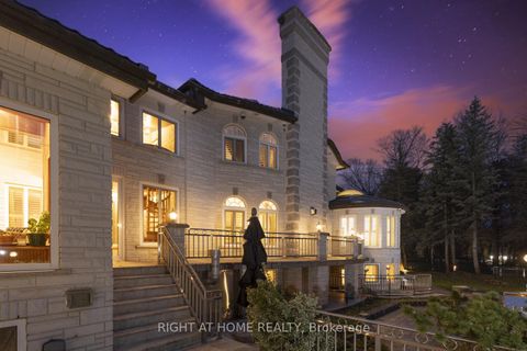 Photo 16 at 38 Sugarbush Court E, East Woodbridge, Vaughan