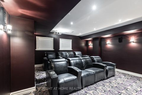 Photo 18 at 38 Sugarbush Court E, East Woodbridge, Vaughan