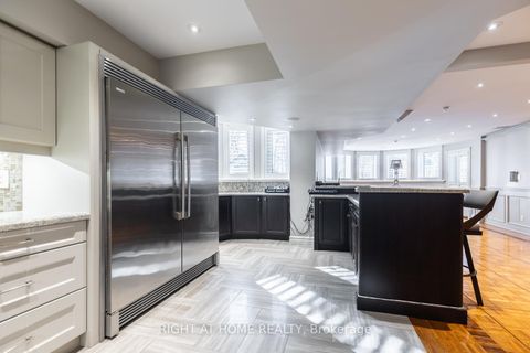 Photo 20 at 38 Sugarbush Court E, East Woodbridge, Vaughan