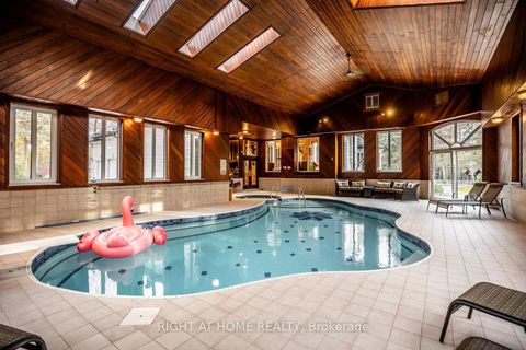 Photo 26 at 38 Sugarbush Court E, East Woodbridge, Vaughan