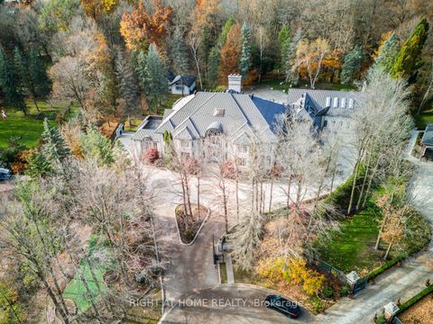 Photo 42 at 38 Sugarbush Court E, East Woodbridge, Vaughan