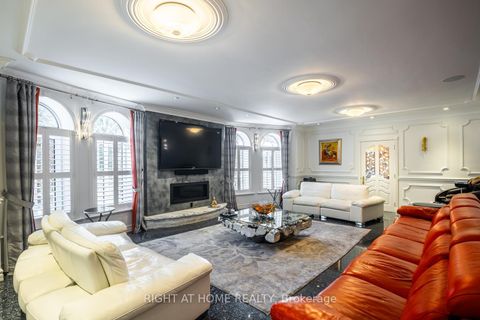 Photo 48 at 38 Sugarbush Court E, East Woodbridge, Vaughan