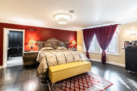 Photo 49 at 38 Sugarbush Court E, East Woodbridge, Vaughan