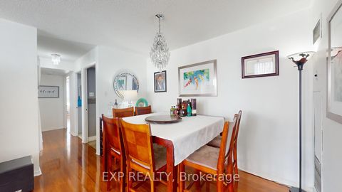 Photo 7 at 712 - 330 McCowan Road, Eglinton East, Toronto