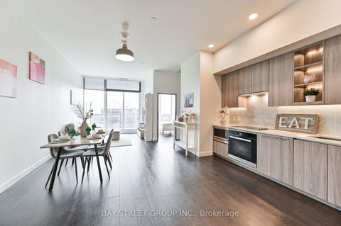 Photo 7 at Ph3808 - 85 McMahon Drive, Bayview Village, Toronto