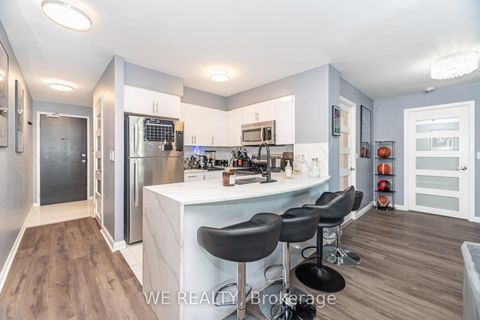 Photo 1 at 519 - 231 Fort York Boulevard, Niagara, Toronto
