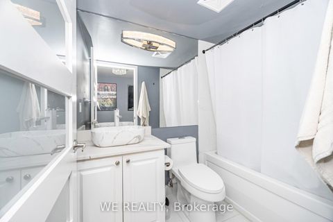 Photo 11 at 519 - 231 Fort York Boulevard, Niagara, Toronto