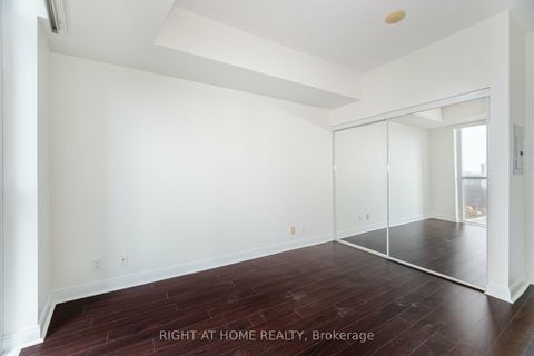 Photo 11 at 1002 - 70 Absolute Avenue, City Centre, Mississauga