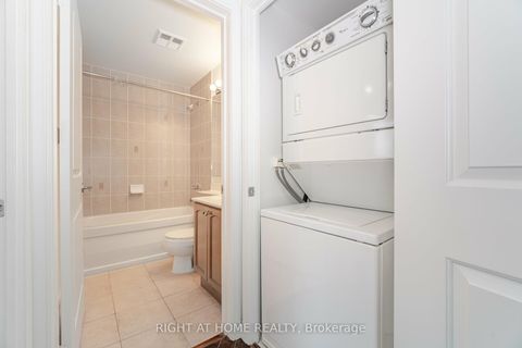 Photo 16 at 1002 - 70 Absolute Avenue, City Centre, Mississauga