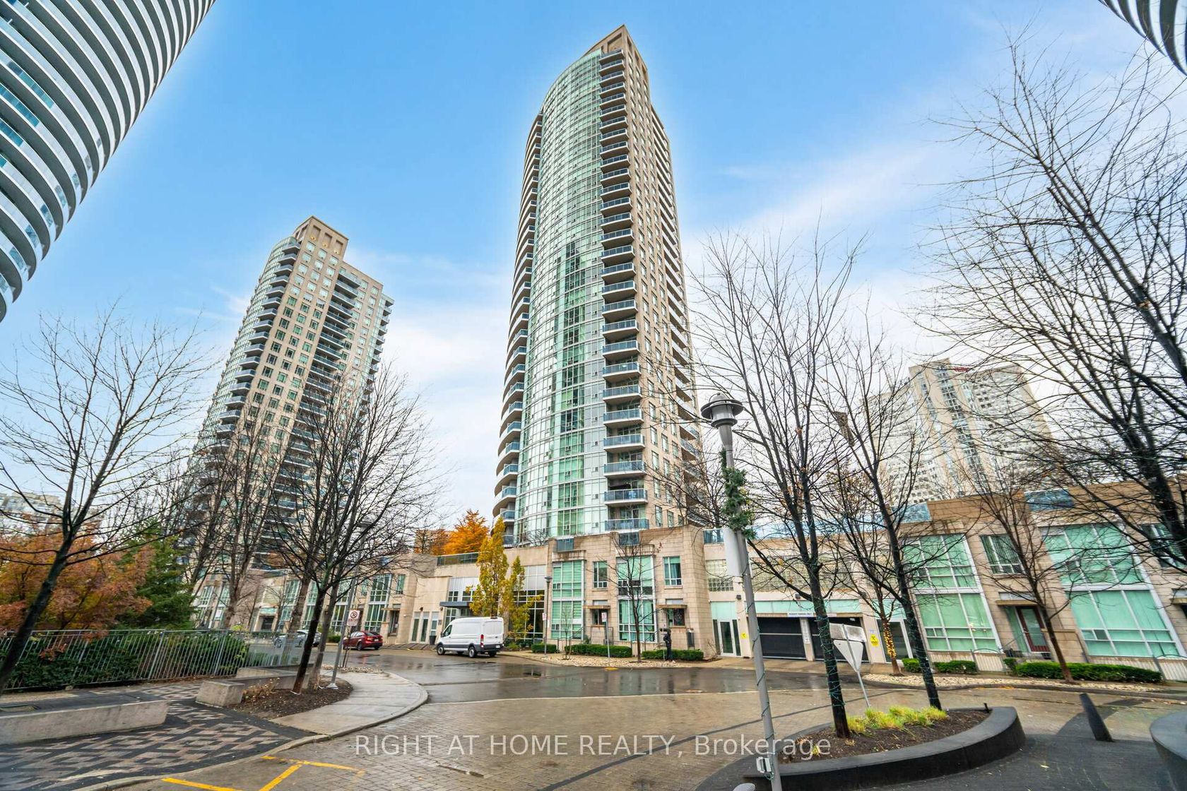 1002 - 70 Absolute Avenue, City Centre, Mississauga 