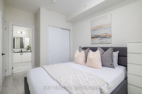 Photo 9 at 1 - 630 Rogers Road, Eglinton West, Toronto
