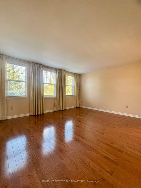 Photo 7 at 37 Mossbrook Crescent, Steeles, Toronto