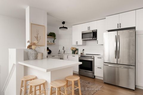 Photo 7 at 21 - 1250 King Street W, South Parkdale, Toronto