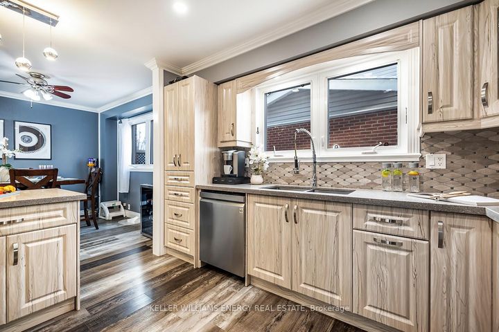 Photo 4 at 416 Mayfair Avenue, Centennial, Oshawa