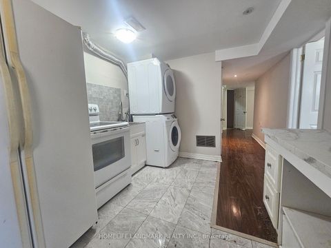 Photo 23 at 796 Bennett Crescent, Pinecrest, Oshawa