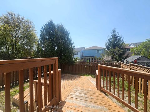 Photo 29 at 796 Bennett Crescent, Pinecrest, Oshawa