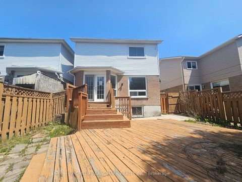 Photo 30 at 796 Bennett Crescent, Pinecrest, Oshawa