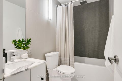 Photo 22 at 2504 - 125 Peter Street, Waterfront Communities C1, Toronto