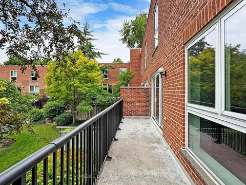 Photo 33 at 26 Anvil Mill Way, Windfields, Toronto