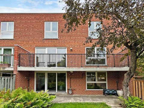 Photo 34 at 26 Anvil Mill Way, Windfields, Toronto