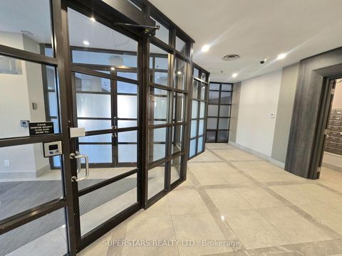 Photo 3 at 909 - 115 Omni Drive, Bendale, Toronto