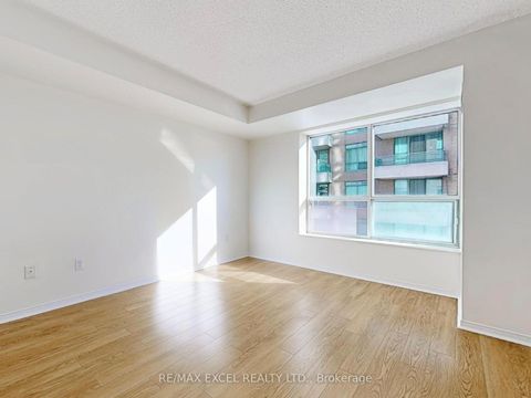 Photo 9 at 707 - 29 Pemberton Avenue, Newtonbrook East, Toronto