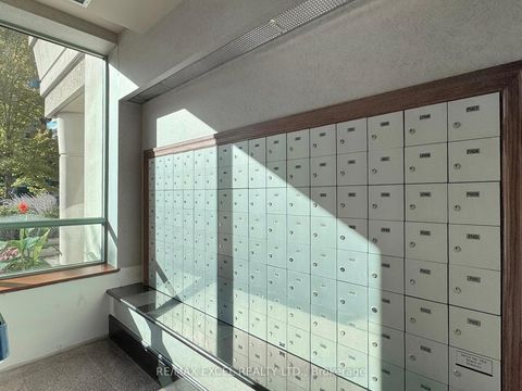 Photo 14 at 707 - 29 Pemberton Avenue, Newtonbrook East, Toronto