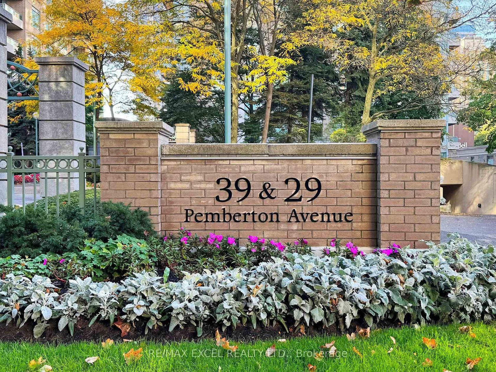 707 - 29 Pemberton Avenue, Newtonbrook East, Toronto 