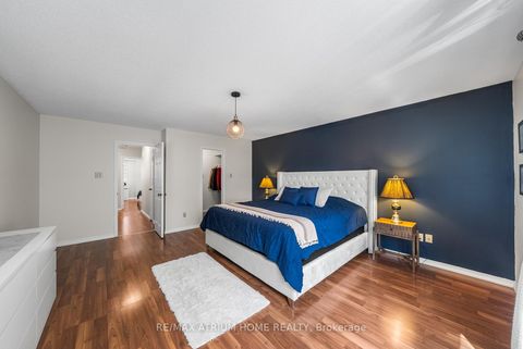 Photo 10 at 34 - 115 Main Street S, Central Newmarket, Newmarket