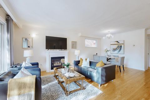 Photo 5 at 21 Sunmount Road, Sullivan, Toronto